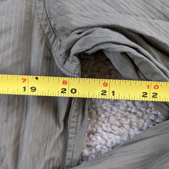 Banana Republic Button Up Classic Fit Shirt - Picture 7 of 10